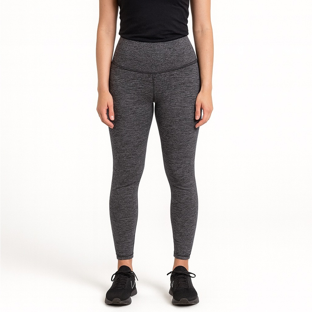 Lululemon Size 2 High-Rise Athletic Leggings in Black/White.